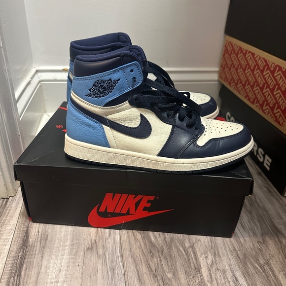 AIR JORDAN 1 RETRO HIGH OG - Picture 1 of 12